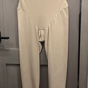 Maidenform Flexees Cream Shapewear